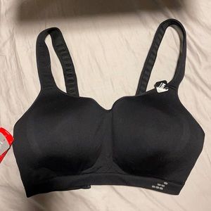 BCG PLUS NWT SPORTS BRA